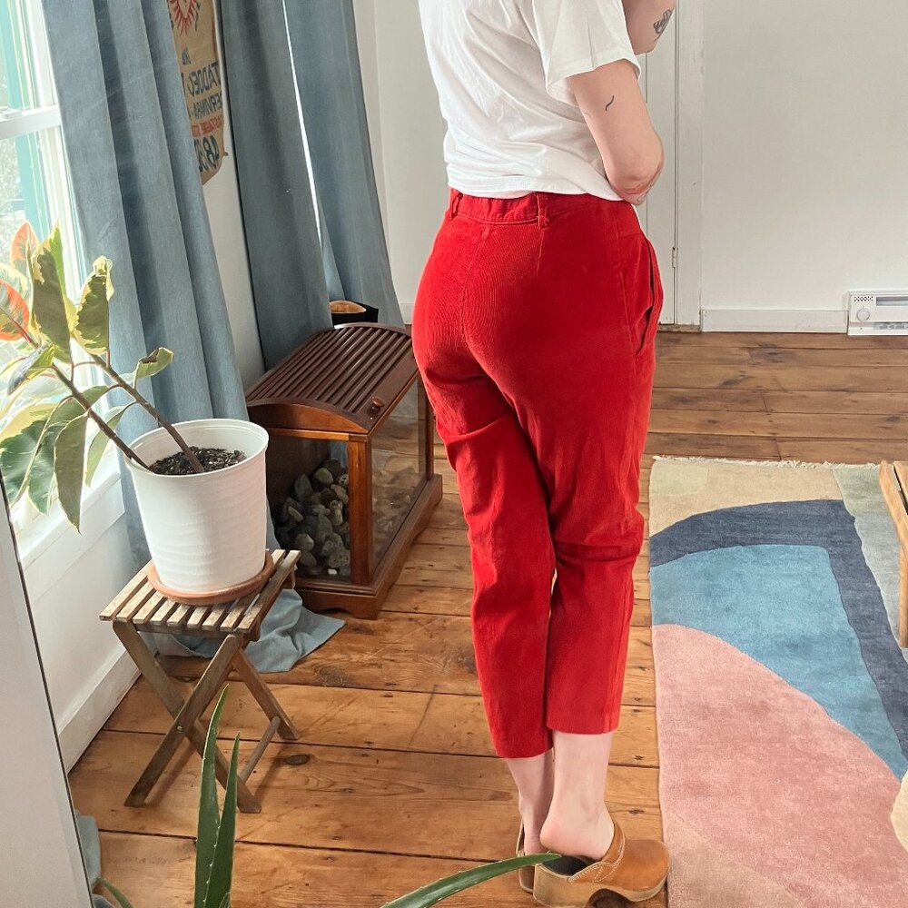 vintage 80s red Liz Thomas pants (25/26")